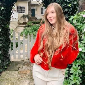 Meet your Posher, Anna